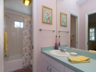 NORTH END ANNA MARIA  3 BEDROOM CONDO